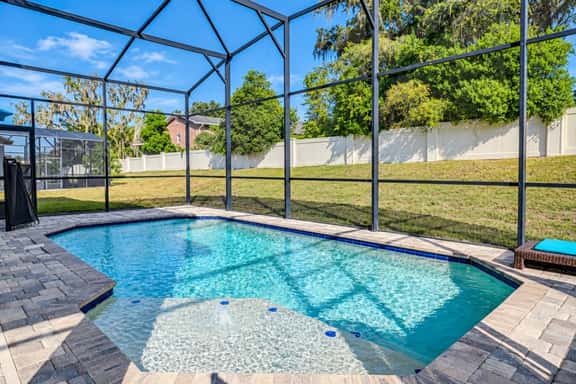 3BR Balmoral Home with Private Pool & Loft - Image 1