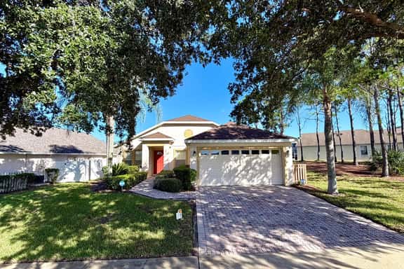 4 Bed Pool Home on Golf Community (1332) - Image 1