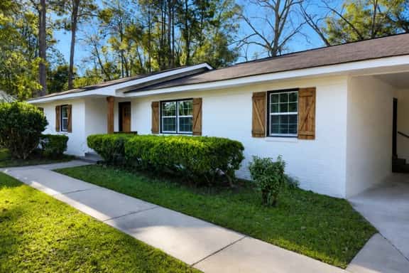 Charming 4BR/2BA Home -Fenced Yard & Fireplace! - Image 1