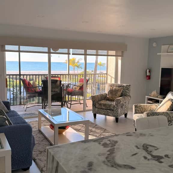 Sunset Beach 101 Beach Front Unit - Image 1