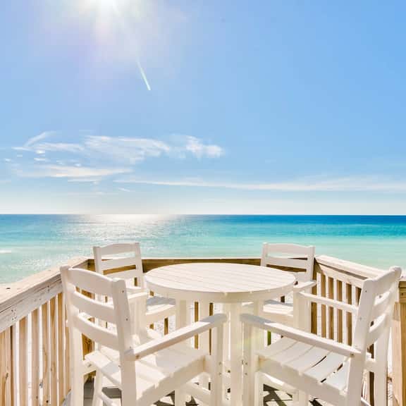 Waterside Dreams with Private Beach - Image 1