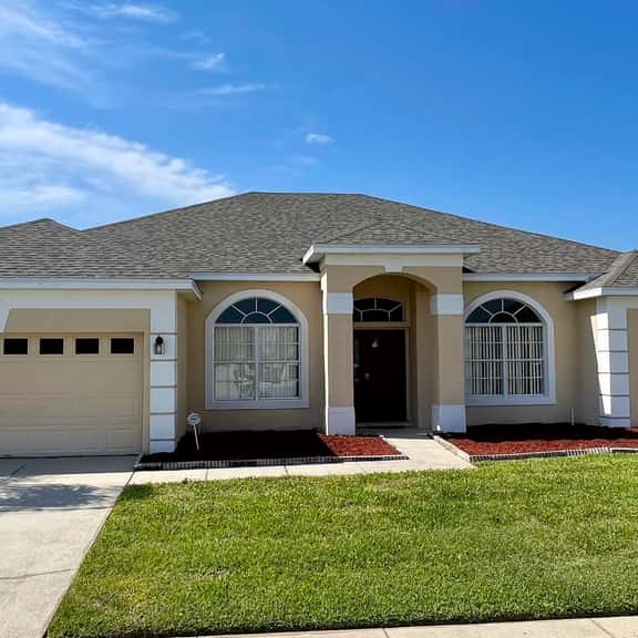 5 Bed Pool Home in Golf Community 131 - Image 1