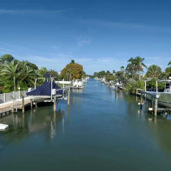 Spectacular views! By LoveRentals - Image 1