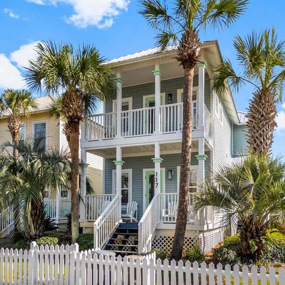 Claire De Lune with Pool and Beach Access - Image 1