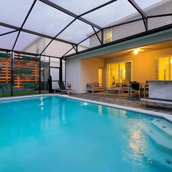 Modern 5 beds/ 5 baths Retreat~Pool - Image 1