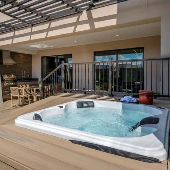 Luxury 3BR Townhouse Near Disney – Magic Village - Image 1