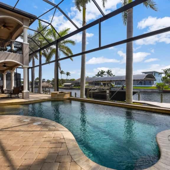 Paradise Villa - Image 1
