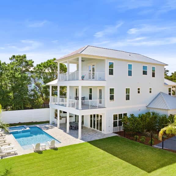Hilltop Haven with LSV, Spa, and Accessible Beach - Image 1