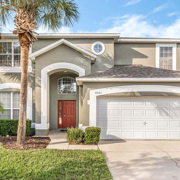 Luxury 8-Bed Villa Near Disney with Pool & More - Image 1