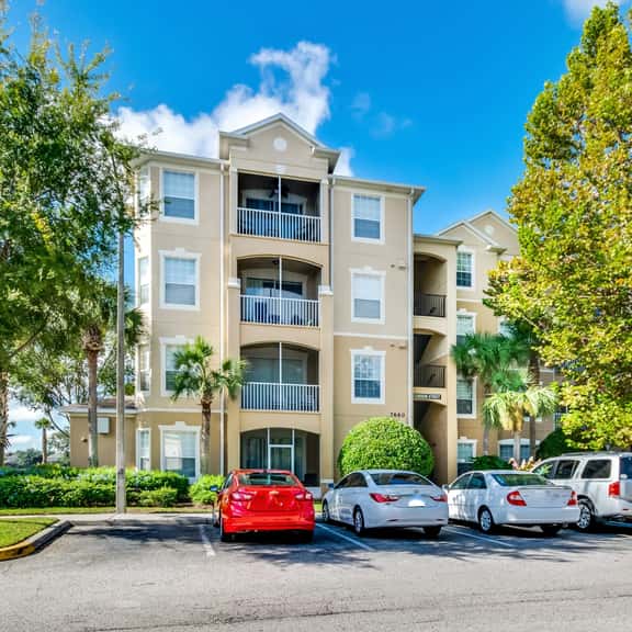 EV_76604 - Windsor Condo - Image 1
