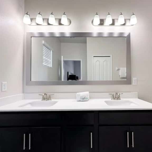 6BR Balmoral Home with Private Pool - Image 1