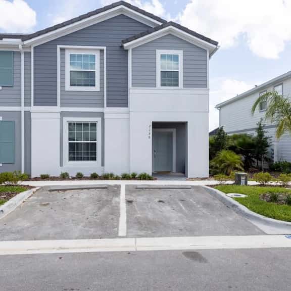 5BR Townhome with Pool & Water View - Image 1