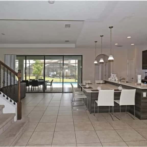 6BR Balmoral Home with Private Heated Pool - Image 1