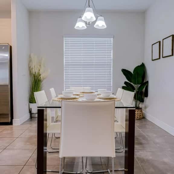 4BR Balmoral Home with Pool & Lake Views - Image 1