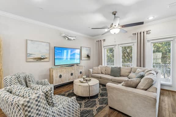 Silverfin Villa with Pool and Designer Interior - Image 2