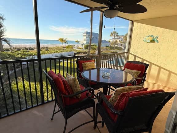 Sunset Beach 101 Beach Front Unit - Image 2