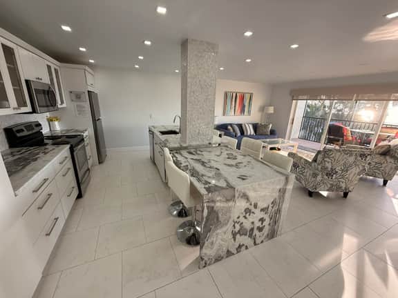 Sunset Beach 101 Beach Front Unit - Image 4