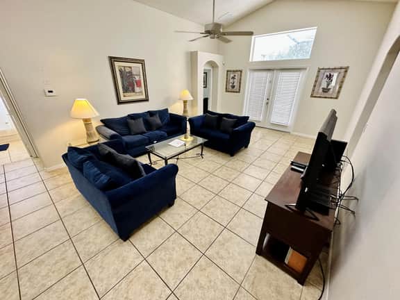 Spacious, open layout and pool relaxation! - Image 2