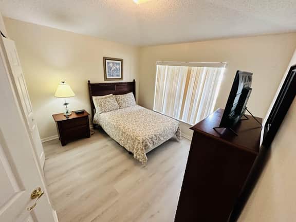 Spacious, open layout and pool relaxation! - Image 5