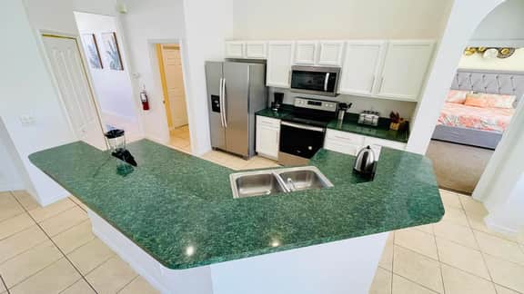 5 Bed Pool Home in Golf Community 131 - Image 4