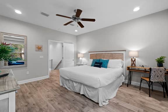 Crystal Beach Dream with Pool and Dog Park - Image 4