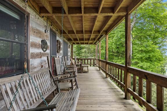 Logs of Luxury Cabin - Golfers Dream - Image 4