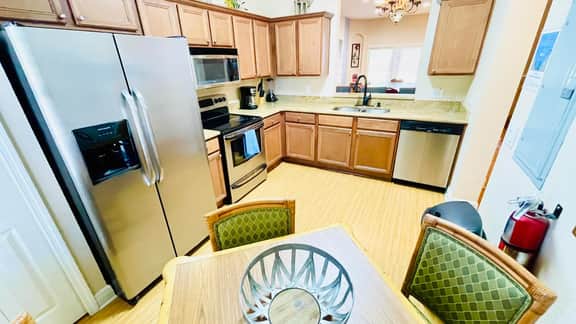 3 Bed Resort Town Home - Close to Disney - Image 2