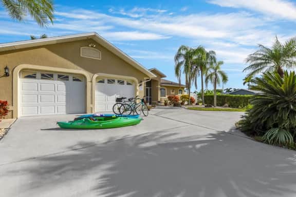 Flip Flops with Pool - Spa - Pet Friendly - Image 3