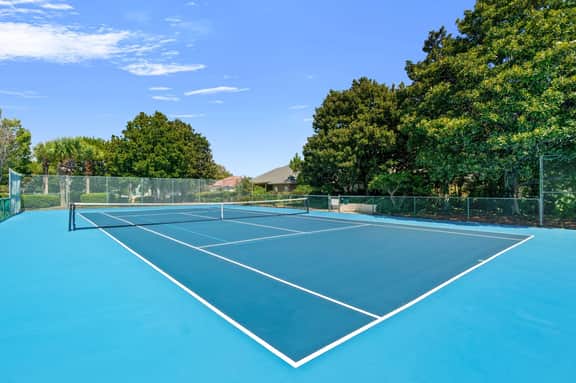 Blanc Bao with Pool and Pickleball - Image 5