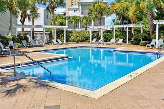 Claire De Lune with Pool and Beach Access - Image 4
