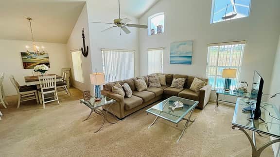 4 bed Pool home on Golf Community (626) - Image 3