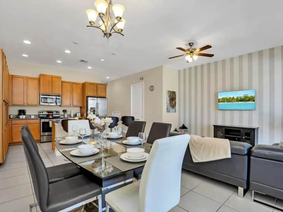 4 Bed Pool Home on Resort Community Near Disney! - Image 3