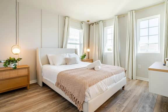 New beautiful 5 BEDS~Private Pool - Image 4