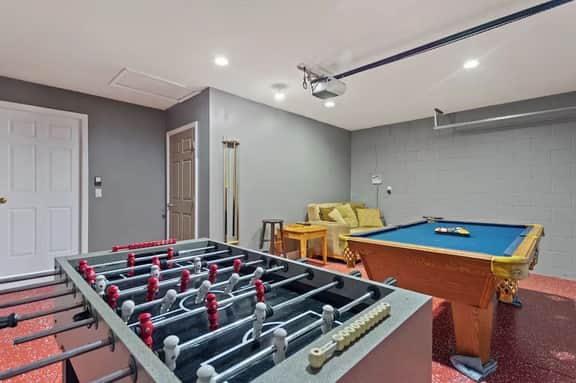 South-Facing Pool & Spa in Quiet Gated Community - Image 5