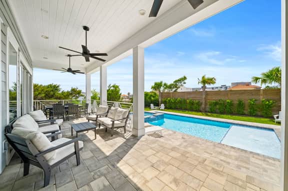 Tango Vista With Pool, Elevator, And Beach Views - Image 3