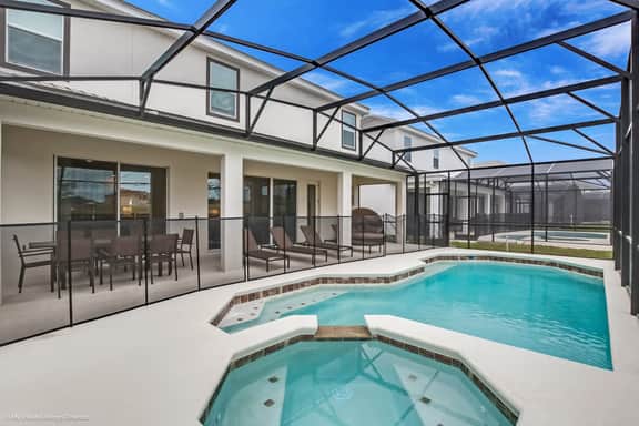 10BR Retreat with Private Pool & Spa - Image 4