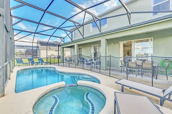 Luxury 8-Bed Villa Near Disney with Pool & More - Image 2