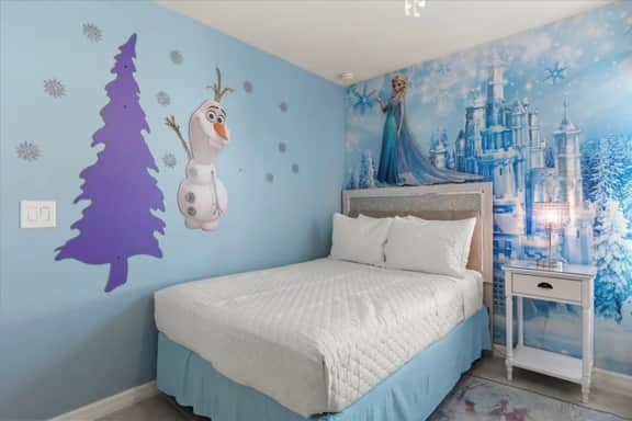 10 BED | 8 BATH Villa Gamesroom & POOL 3621Lily - Image 3