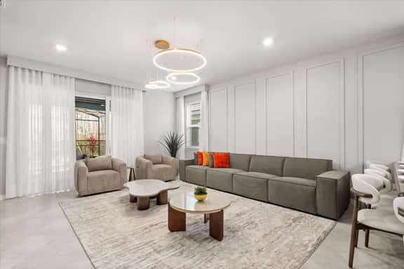 15891Cape - Image 4