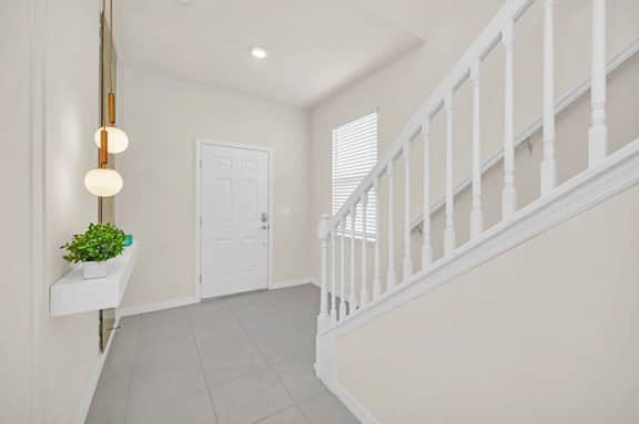 EV_3967 - Palm Breeze Manor - Image 5