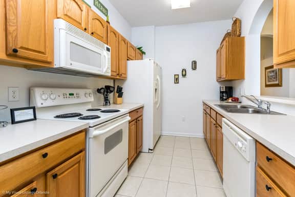 EV_76604 - Windsor Condo - Image 3