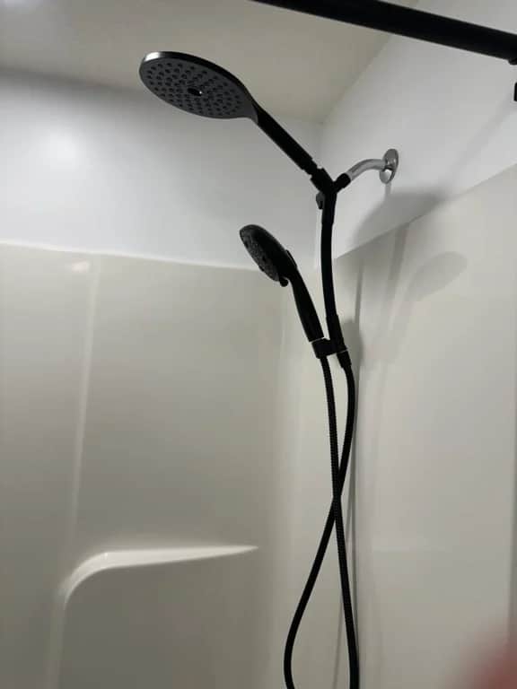 Legends Fountain View Ground Floor Studio Unit 109 - Image 2