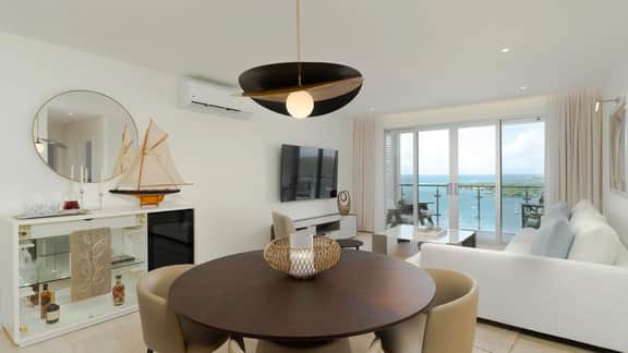 Amethyst Suite - Image 4