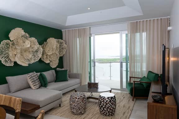 Tiger's Eye - 2-Bed Luxury Suite with Ocean Views - Image 3