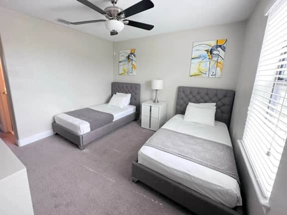 4BR Balmoral Home with Private Pool - Image 4