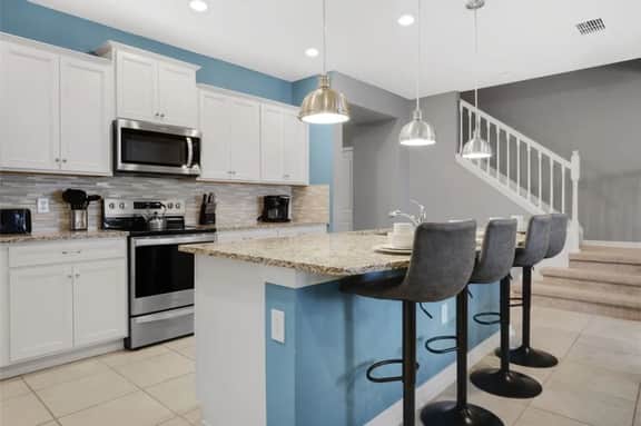 5BR Windsor Island Townhome with Splash Pool - Image 5
