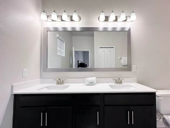 6BR Balmoral Home with Private Pool - Image 3