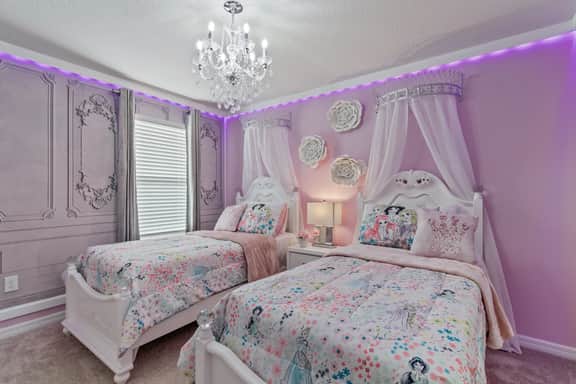 7BR Windsor Island Home with Resort Amenities - Image 4