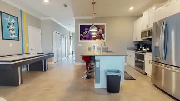 5BR Storey Lake Townhome with Private Pool - Image 4