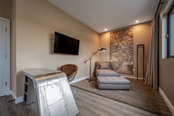 Premium Family Townhouse Near Disney & Orlando - Image 3